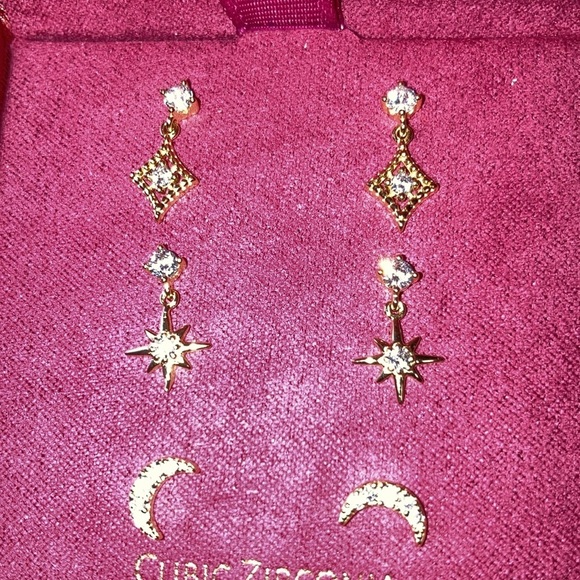 Charlotte & Lexi earring set NWOT 3 pairs - Picture 3 of 5